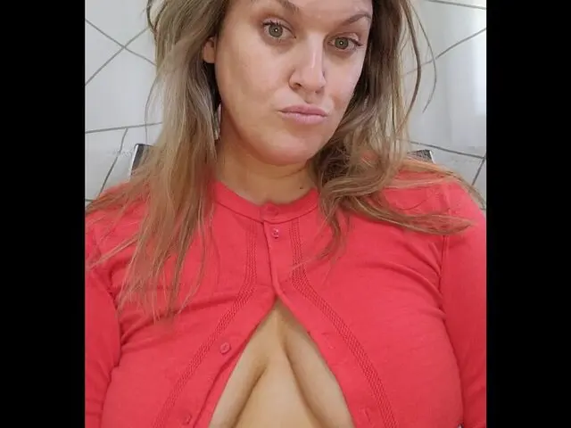 View LindeeMarie Fuck Vids and Pics